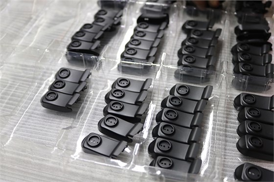 藍(lán)牙耳機(jī)塑膠模具素材組裝注意的「重點(diǎn)」有哪些？