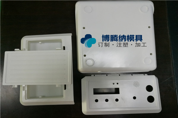 找模具加工廠，博騰納快速反應(yīng)為您解決問題