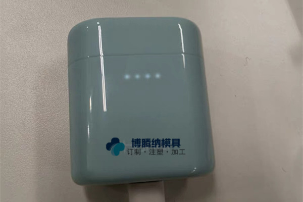 深圳藍牙耳機模具廠哪家行？博騰納獨家技藝有分模線你看不見！